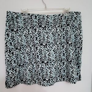Mint and black skort